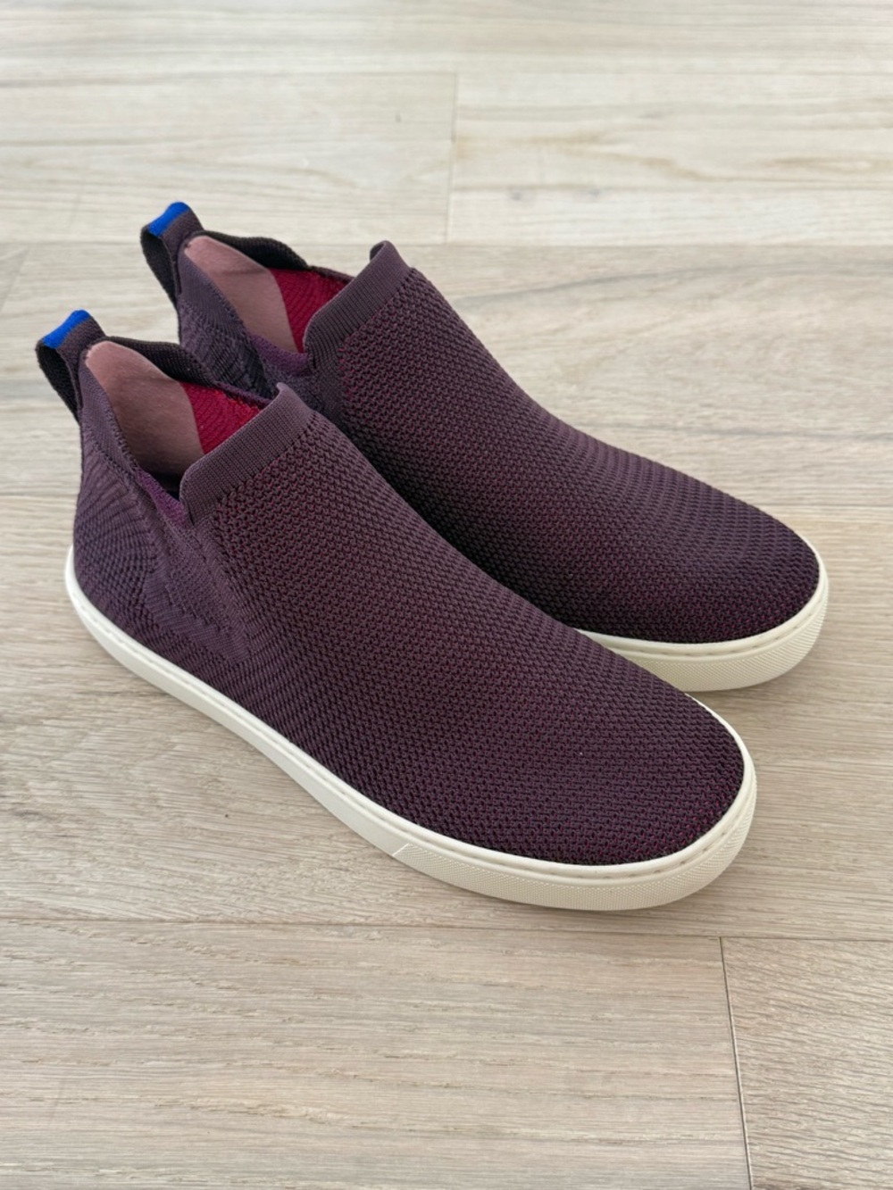 Rothy's Chelsea Boot Berry Lattice
Stitch Shoes 8.5